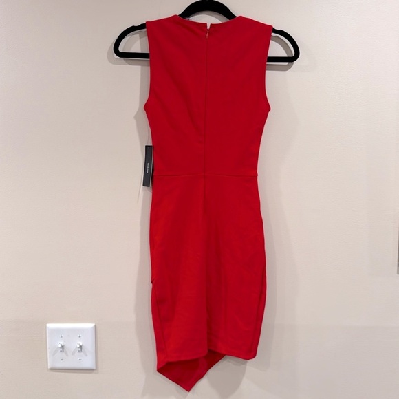 🔥NWT Lulu's Vibrant Red Fitted Dress🔥 - Picture 6 of 6